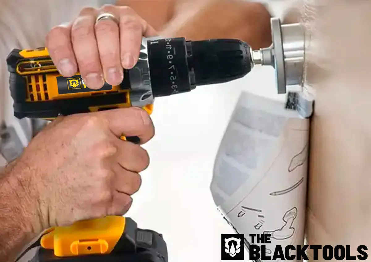 Furadeira De Impacto The Black Tools Profissional TB-21PX 2 Baterias Com Maleta 60Hz Amarelo